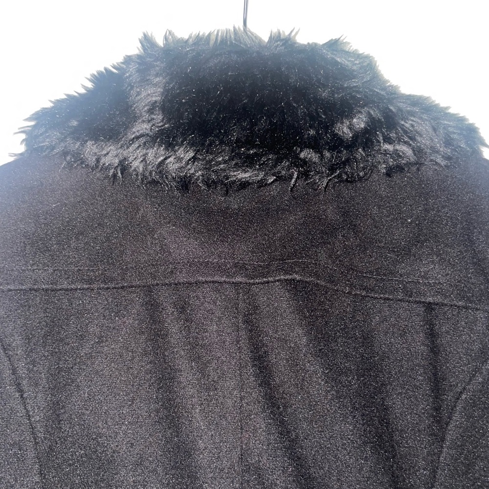 Black Coat with Fur Trim - XL - Picture 5 of 7